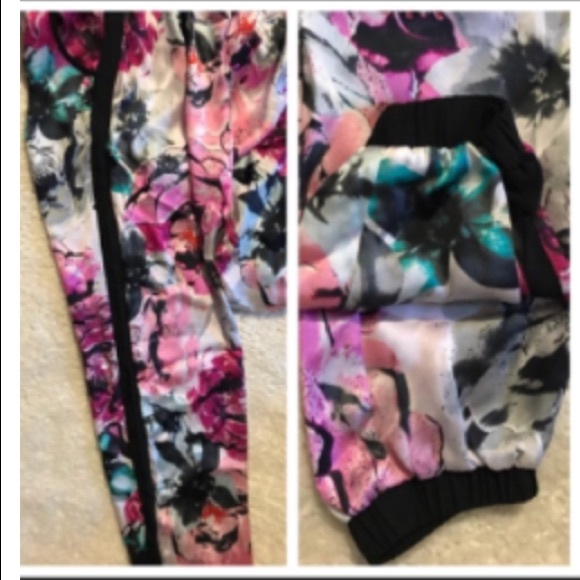 🌸 Bisou Bisou Floral Joggers - Picture 4 of 4